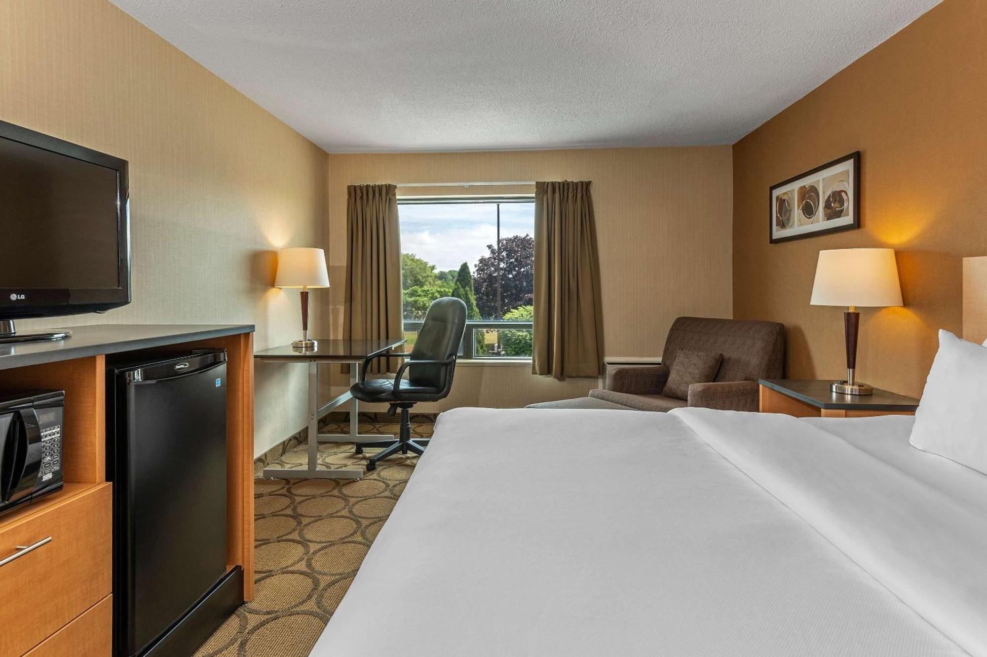 Comfort Inn West Edmonton Zewnętrze zdjęcie